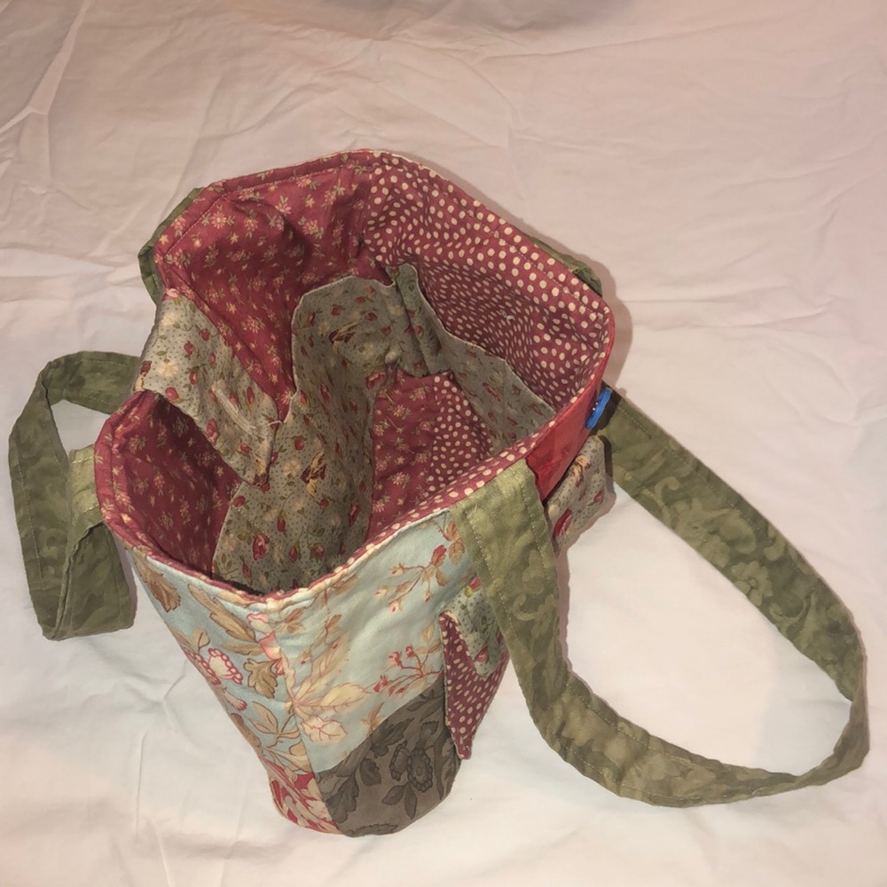 Purse - Picture 2 of 2